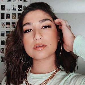 Javiera Quintana, 30 (YouTube Star)