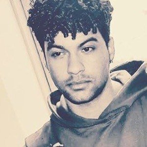 Jay Cutkelvin, 32 (Pop Singer)