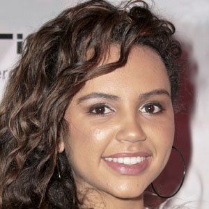 Jazzlyn Marae, 29 (Cantores de R&B)