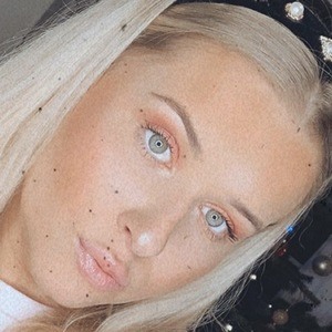 Jazzy, 26 (YouTube明星)