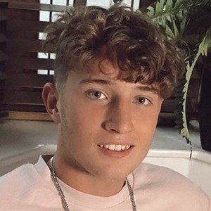 Celebrità nate a 26 Febbraio
