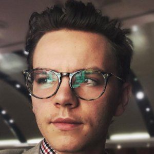 Jed Lee, 32 (Instagram Star)