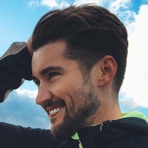 Birth Charts of Celebrities born on 15 Декабрь