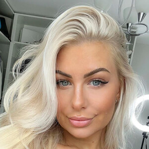 Jelly Devote, 35 (Instagram明星)