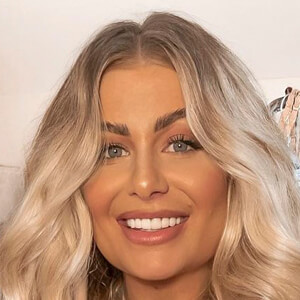 Jelly Devote, 35 (Instagram Star)