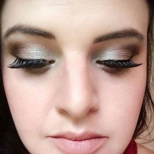 Jen Luvs Reviews, 47 (YouTube-ster)