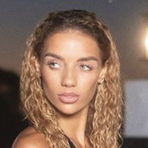 Jena Frumes, 32 (Instagram Star)