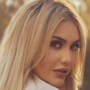 Jeni de la Vega, 32 (Reality Star)