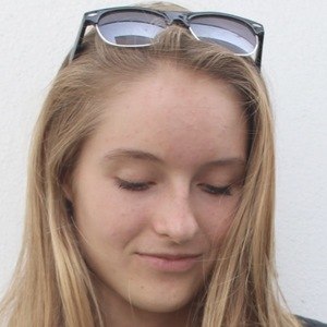 Jenn Creates, 23 (Star di YouTube)