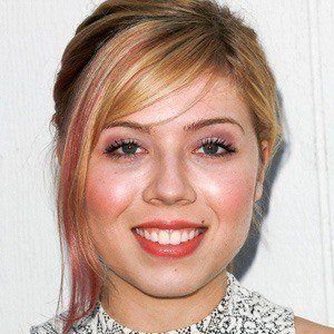 Jennette McCurdy, 33 (Actriz de Televisión)