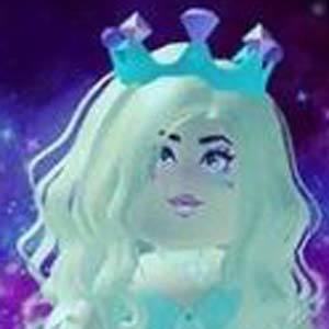 Jenni Simmer, 40 (YouTube明星)