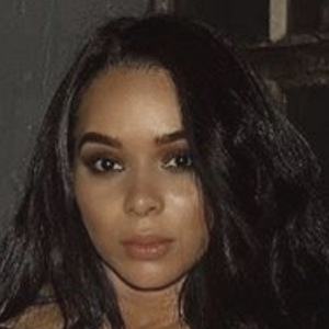 Jennifer Duran, 34 (Instagram Star)