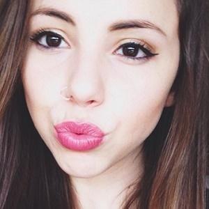 Jennifer Fix, 28 (YouTube Star)