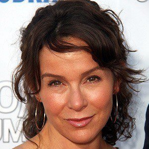 Jennifer Grey (Movie Actress) - Age, Birthday, Bio, Facts, Family, Net