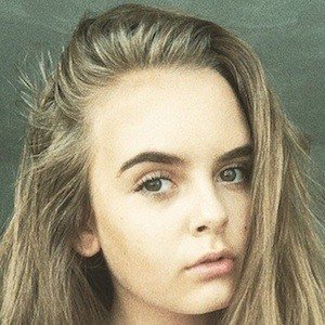 Jennifer Harriman, 23 (YouTube Star)