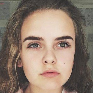 Jennifer Harriman, 23 (YouTube明星)