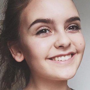 Jennifer Harriman, 23 (YouTube Star)