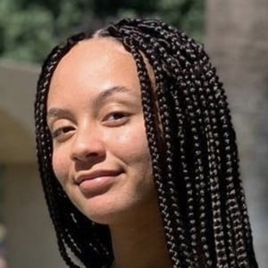 Jennifer Mukendi, 25 (TikTok明星)