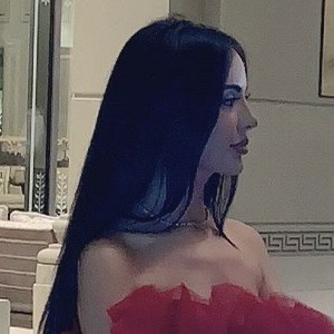 Jennifer Pamplona, 33 (Instagram Star)