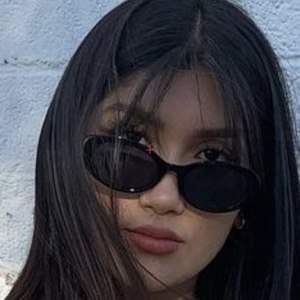 Jenny Barro, 25 (YouTube Star)