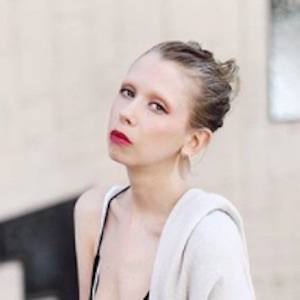 Jenny Mustard, 38 (Blogger)