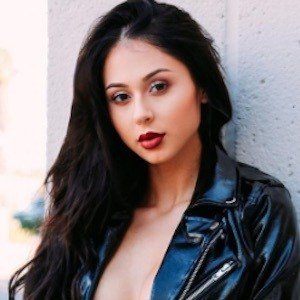 Jenny Ruiz, 31 (Instagram明星)