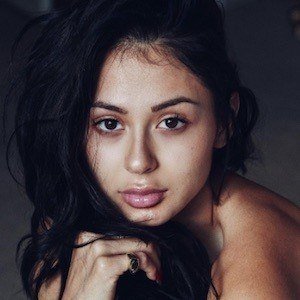 Jenny Ruiz, 31 (Instagram Star)