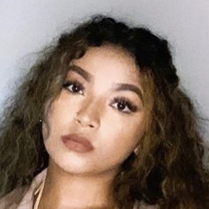 Jeny Yonjan, 26 (TikTok Star)