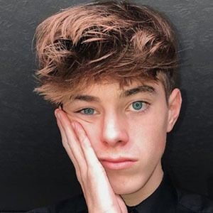 Jeremy Hutchins, 22 (Instagram明星)