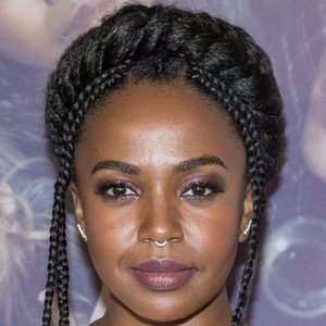 Jerrika Hinton, 44 (电视女演员)