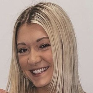 Jess Miller, 27 (TikToker)