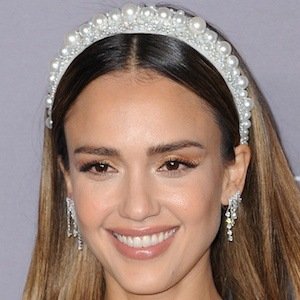 Jessica Alba, 44 (Actriz de Cine)