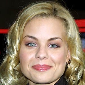 Jessica Collins image 3