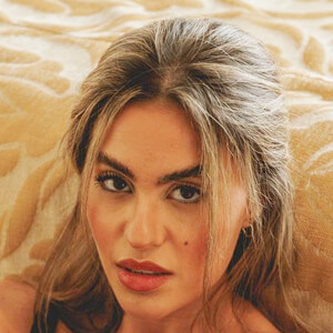 Jessica De Oliveira, 28 (Instagram Star)