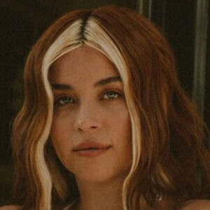 Jessica Hawks, 28 (TikTok明星)