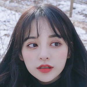 Jessica jessie_ca_x, 32 (Star d'Instagram)