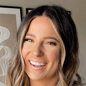 Jessica Teague, 32 (Ngôi sao Instagram)