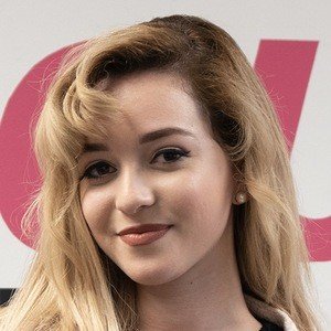 Jessica Vill, 30 (YouTube明星)