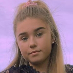 Jessie.beauty.x, 22 (YouTube Star)