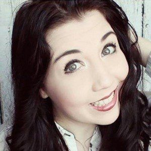 Jessii Vee, 31 (YouTube Star)