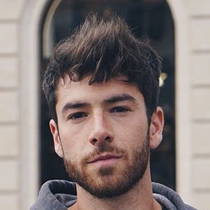 Jesús López, 33 (YouTube Star)