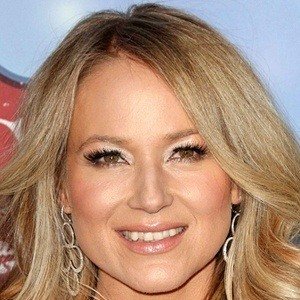 Jewel (Pop Singer) - Age, Birthday, Bio, Facts, Family, Net Worth