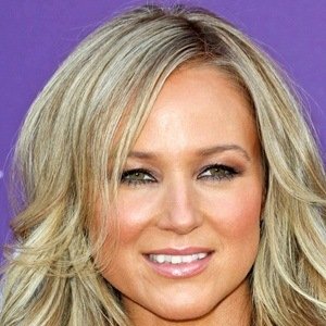 Jewel, 51 (流行歌手)