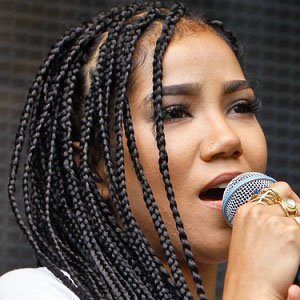 Jhené Aiko, 37 (R&B歌手)