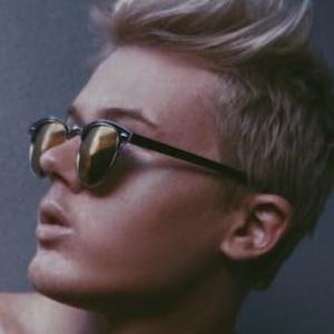 Jim Rossington, 30 (TikTok Star)