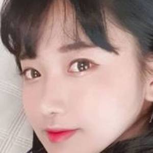 Jinnytty, 33 (Twitch之星)