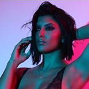 Jiselle Arianne, 32 (Model)