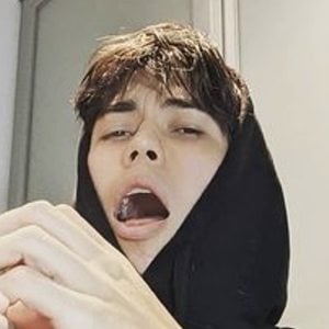 Jiyay, 32 (TikTok Star)