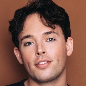 JJ Niemann, 30 (Stage Actor)