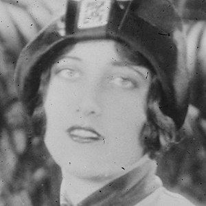 Joan Crawford (1908 - 1977) (Movie Actress)